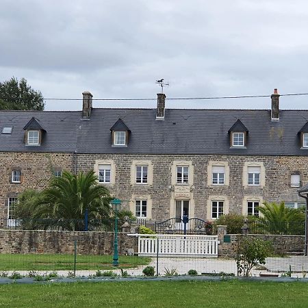 Chambres Du Logis De La Mare Du Parc Surtainville ภายนอก รูปภาพ