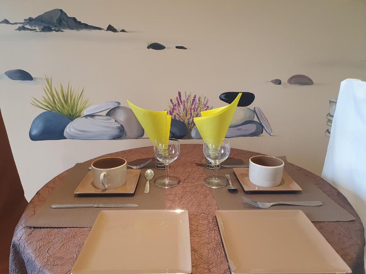Chambres Du Logis De La Mare Du Parc Surtainville ภายนอก รูปภาพ